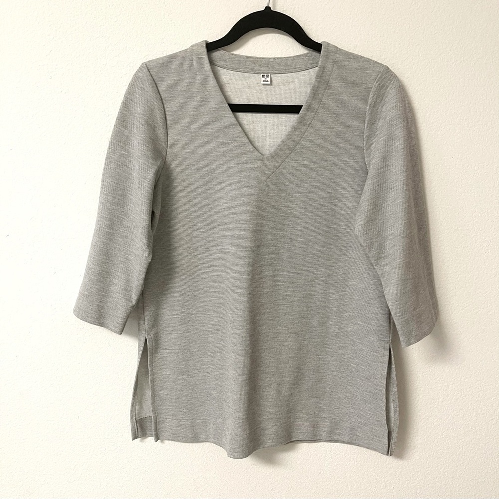 Uniqlo V Neck Blouse